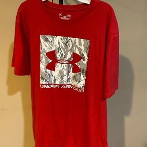 Large Under Armor Shirt